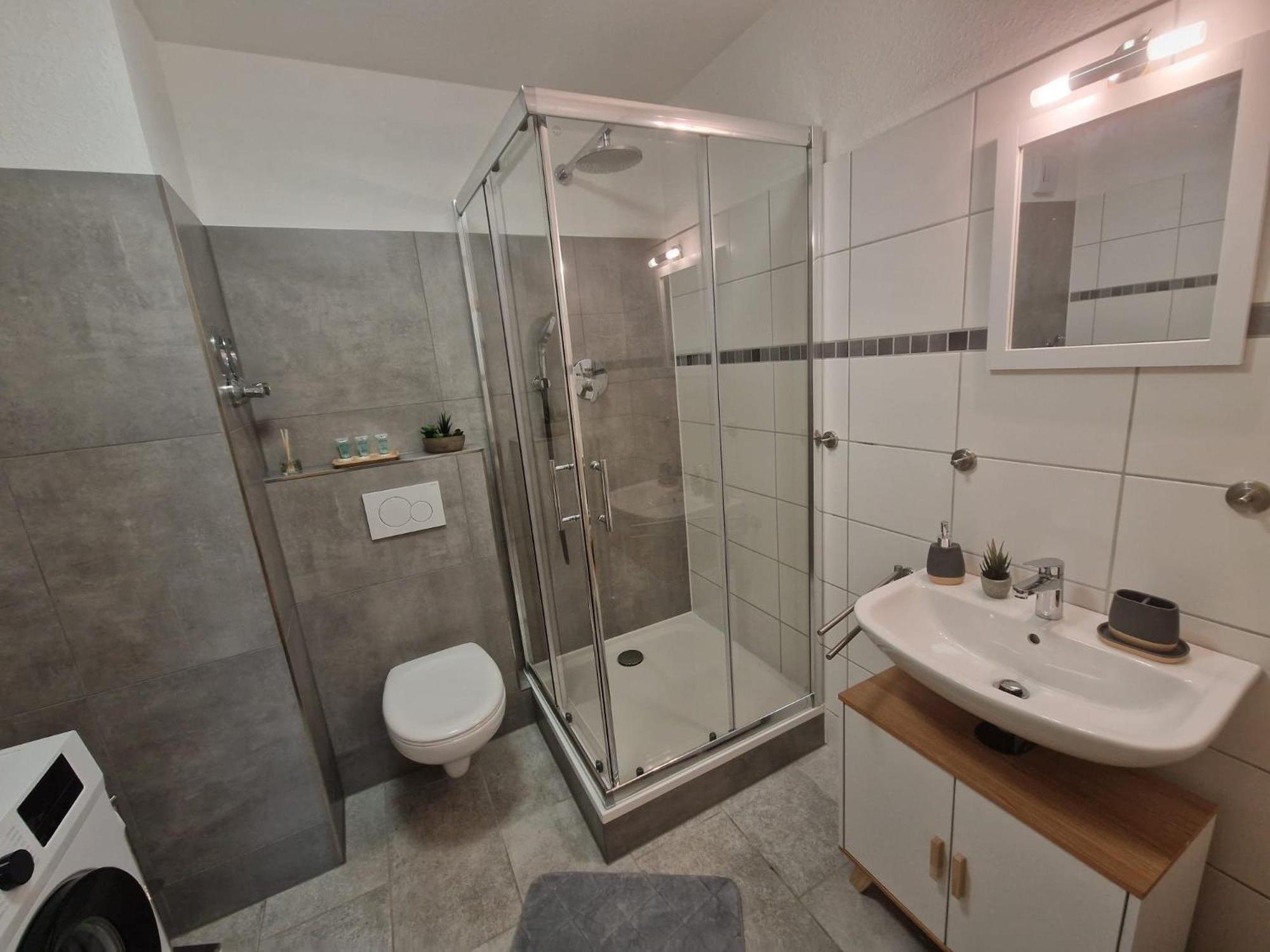 Dehome - Enjoy - Stay By Central Station Koblenz  Exterior photo
